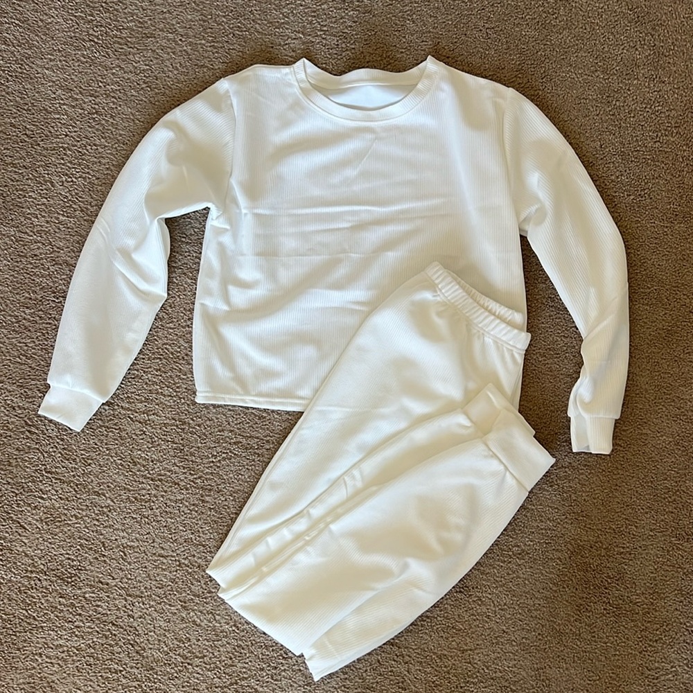 White pajama/lounge set